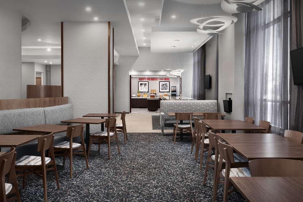 Hampton Inn Washington Dc Noma Union Station Restaurant photo